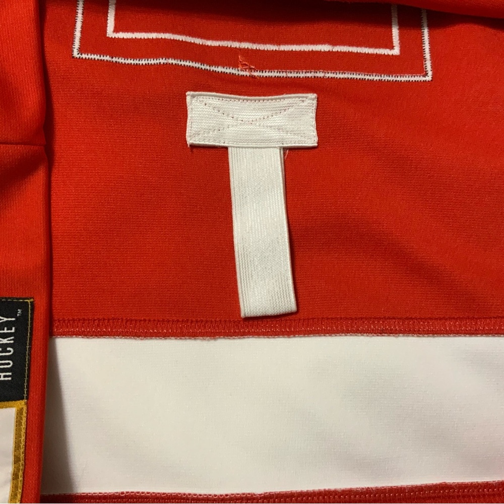 Mitchell And Ness Authentic Philadelphia Flyers 1974-75 Bill Barber Jersey, - Picture 7 of 8